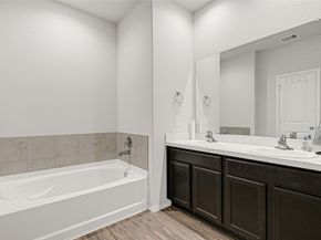 7830 London Tower Lane, Houston TX 77044