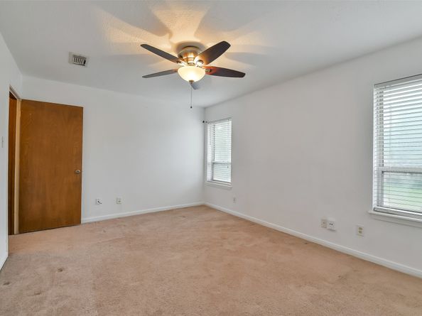 3919 Badger Forest Drive, Houston TX 77088