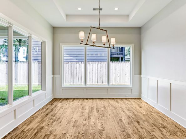 1050 W 42nd Street, Houston TX 77018