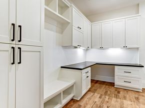 1050 W 42nd Street, Houston TX 77018