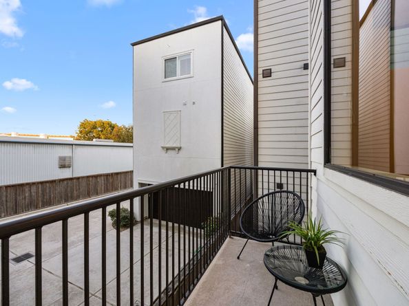 2005 Hickory Street, Houston TX 77007