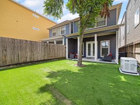 239 W 27th Street, Houston TX 77008