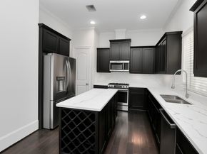 239 W 27th Street, Houston TX 77008