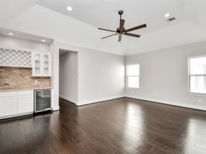 239 W 27th Street, Houston TX 77008