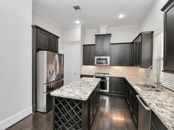 239 W 27th Street, Houston TX 77008