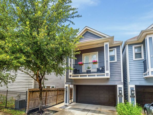 239 W 27th Street, Houston TX 77008