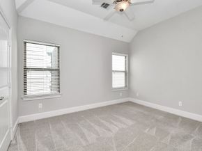 239 W 27th Street, Houston TX 77008