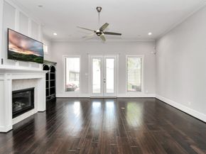 239 W 27th Street, Houston TX 77008