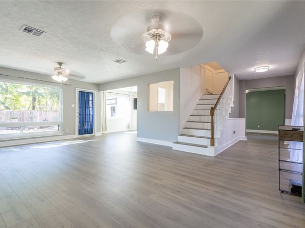 2016 Pine River Drive, Houston TX 77339