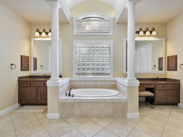 6014 Shady Alcove Court, Kingwood TX 77345