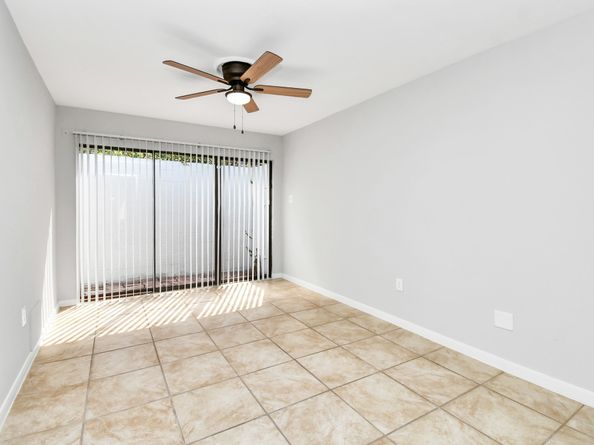 409 E Fair Harbor Lane, Houston TX 77079