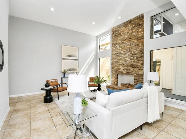 409 E Fair Harbor Lane, Houston TX 77079