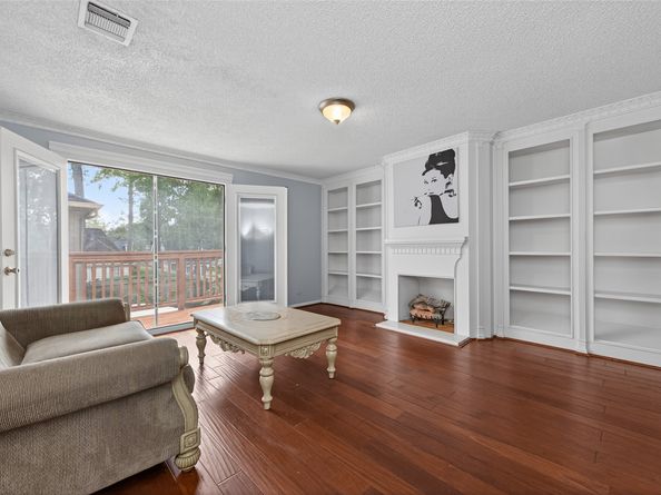 5503 Pebble Springs Drive, Houston TX 77066