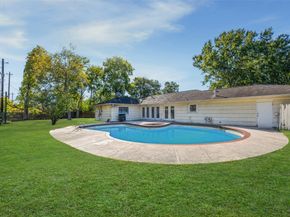 8419 Bluegate Court, Houston TX 77025