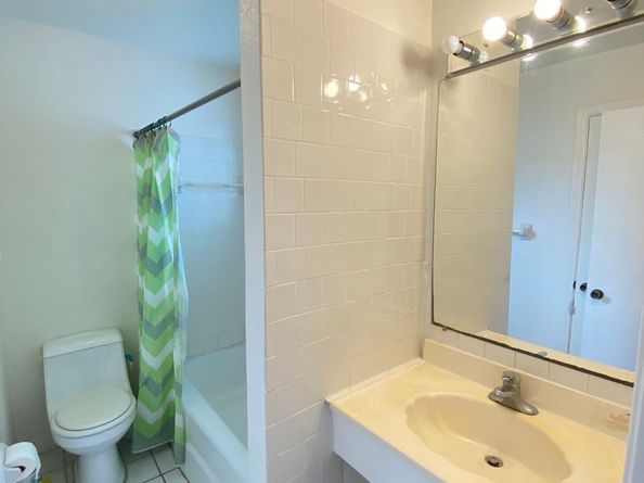 6201 Ranchester Drive 19, Houston TX 77036