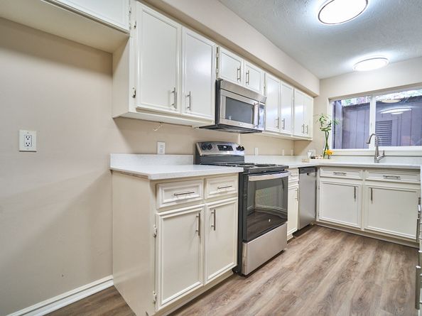 10818 Briar Forest Drive 34, Houston TX 77042