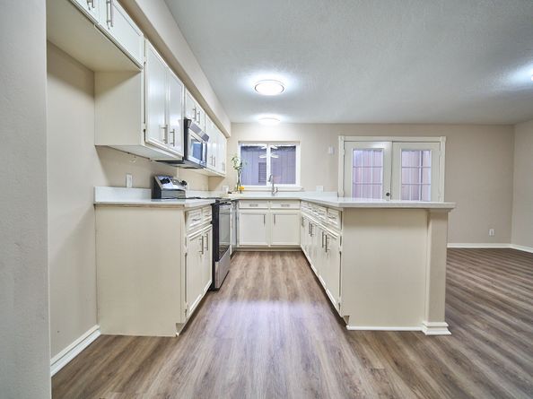 10818 Briar Forest Drive 34, Houston TX 77042