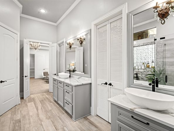 34 Hunnewell Court, The Woodlands TX 77382