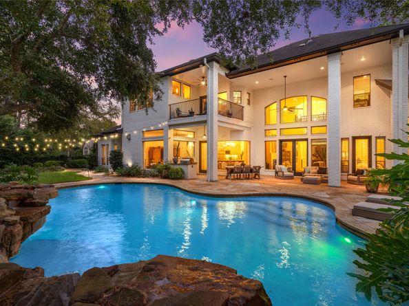 34 Hunnewell Court, The Woodlands TX 77382