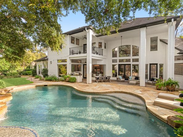 34 Hunnewell Court, The Woodlands TX 77382