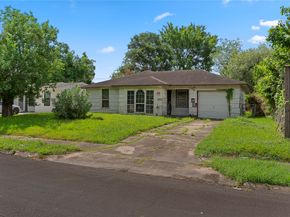 5606 Belarbor Street, Houston TX 77033