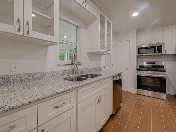 5703 Belmark Street, Houston TX 77033