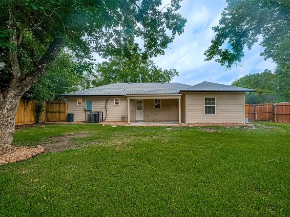 5703 Belmark Street, Houston TX 77033