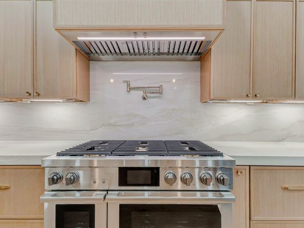 608 E 26th Street, Houston TX 77008