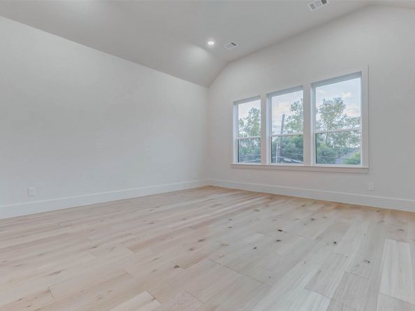 608 E 26th Street, Houston TX 77008