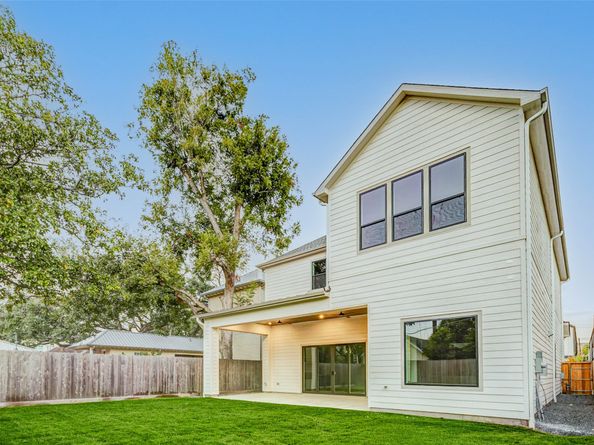 608 E 26th Street, Houston TX 77008