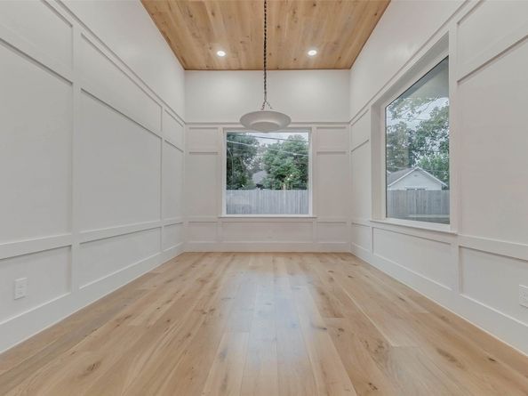 608 E 26th Street, Houston TX 77008