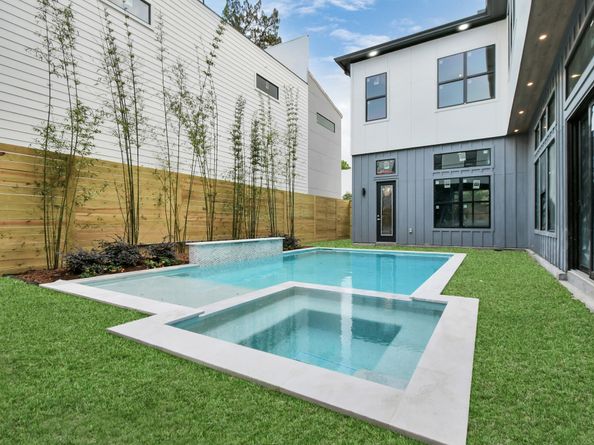 5414 John Dreaper Drive, Houston TX 77056