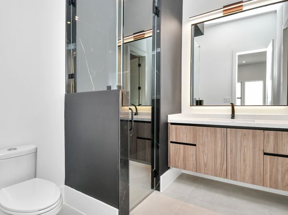 5414 John Dreaper Drive, Houston TX 77056