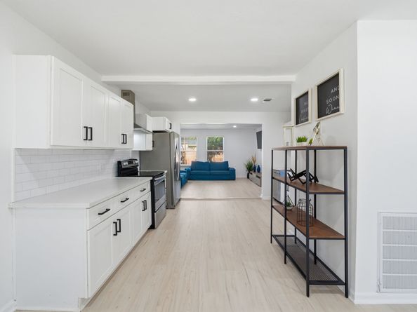 45 Wellford Street, Houston TX 77022