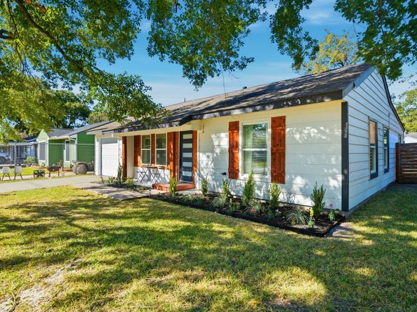 45 Wellford Street, Houston TX 77022