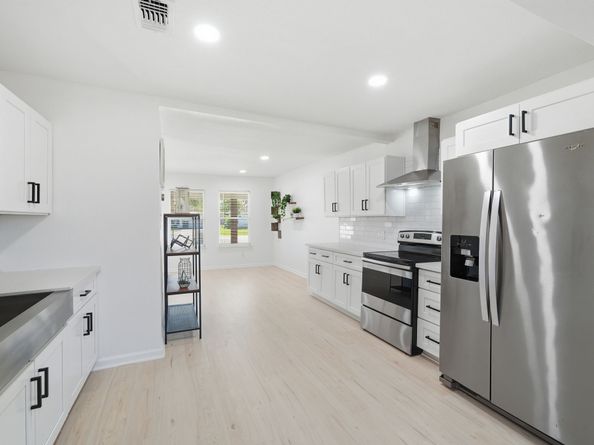 45 Wellford Street, Houston TX 77022