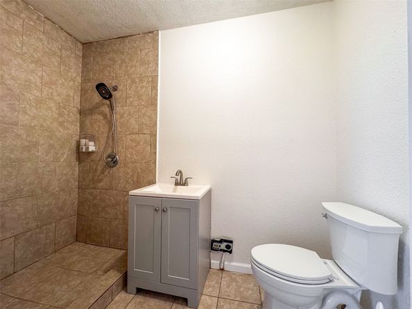 6222 Verde Valley Drive, Houston TX 77396