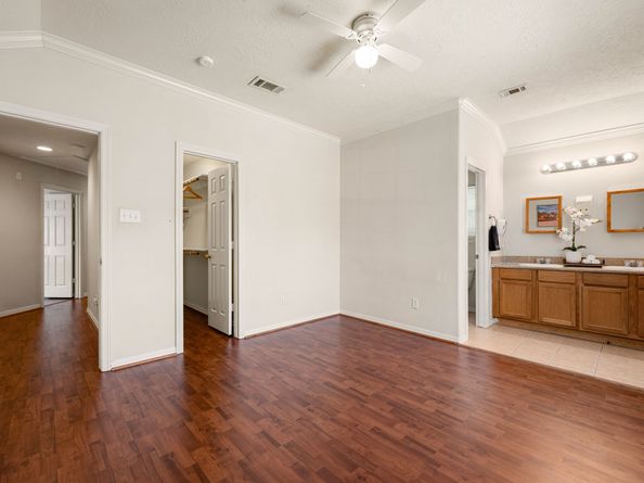 6418 England Street, Houston TX 77021