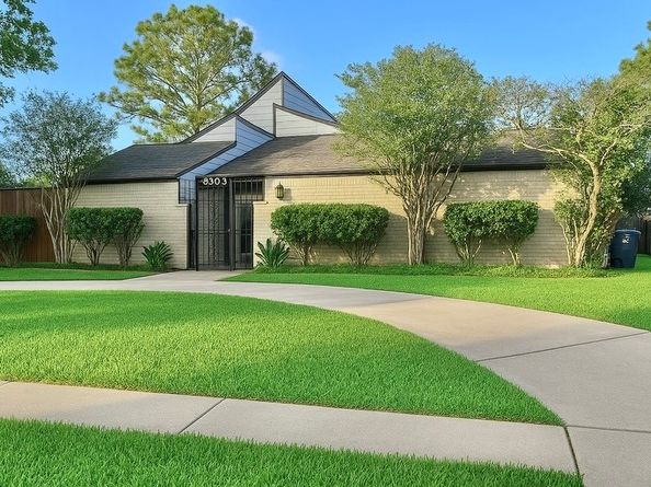 6803 Las Brisas Drive, Houston TX 77083