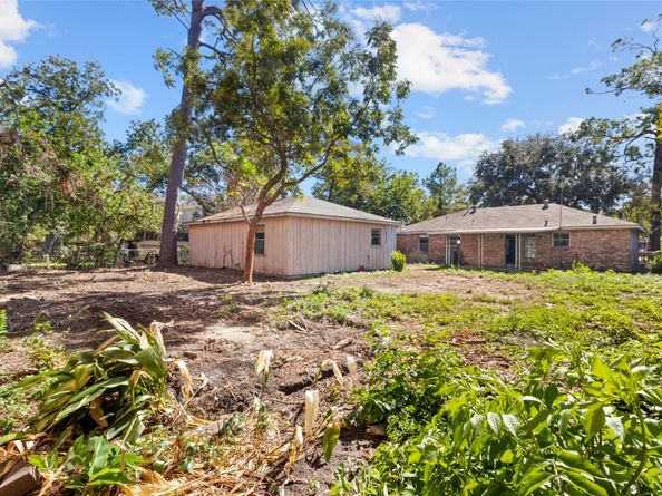 1427 W 22nd Street, Houston TX 77008