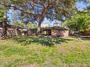 1427 W 22nd Street, Houston TX 77008