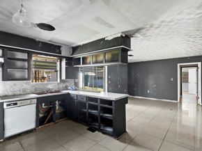 1427 W 22nd Street, Houston TX 77008