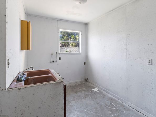 1427 W 22nd Street, Houston TX 77008