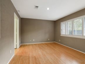 201 Vanderpool Lane 65, Houston TX 77024
