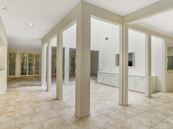 201 Vanderpool Lane 65, Houston TX 77024