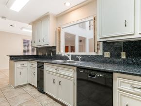 201 Vanderpool Lane 65, Houston TX 77024