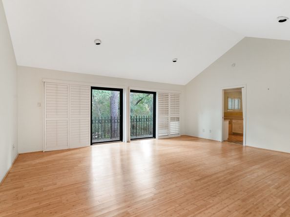 201 Vanderpool Lane 65, Houston TX 77024