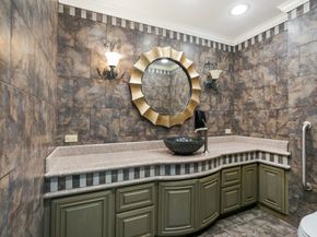 201 Vanderpool Lane 65, Houston TX 77024