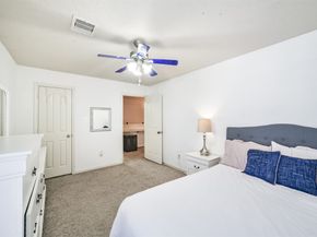 1728 Tornado, Houston TX 77091