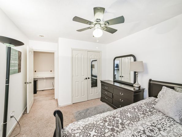 1728 Tornado, Houston TX 77091
